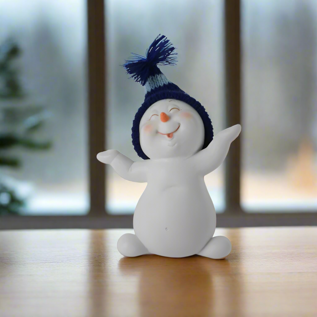 snowman_figurine_with_blue_beanie_3