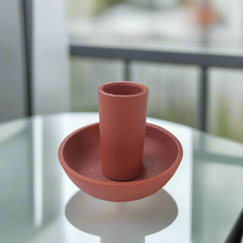 Design-candle-holder-pink