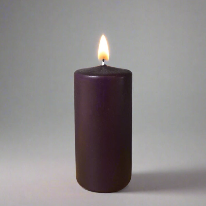 Dipped-pillar-candle-6x12cm-aubergine