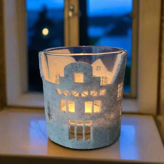 Glas-felt-house-small