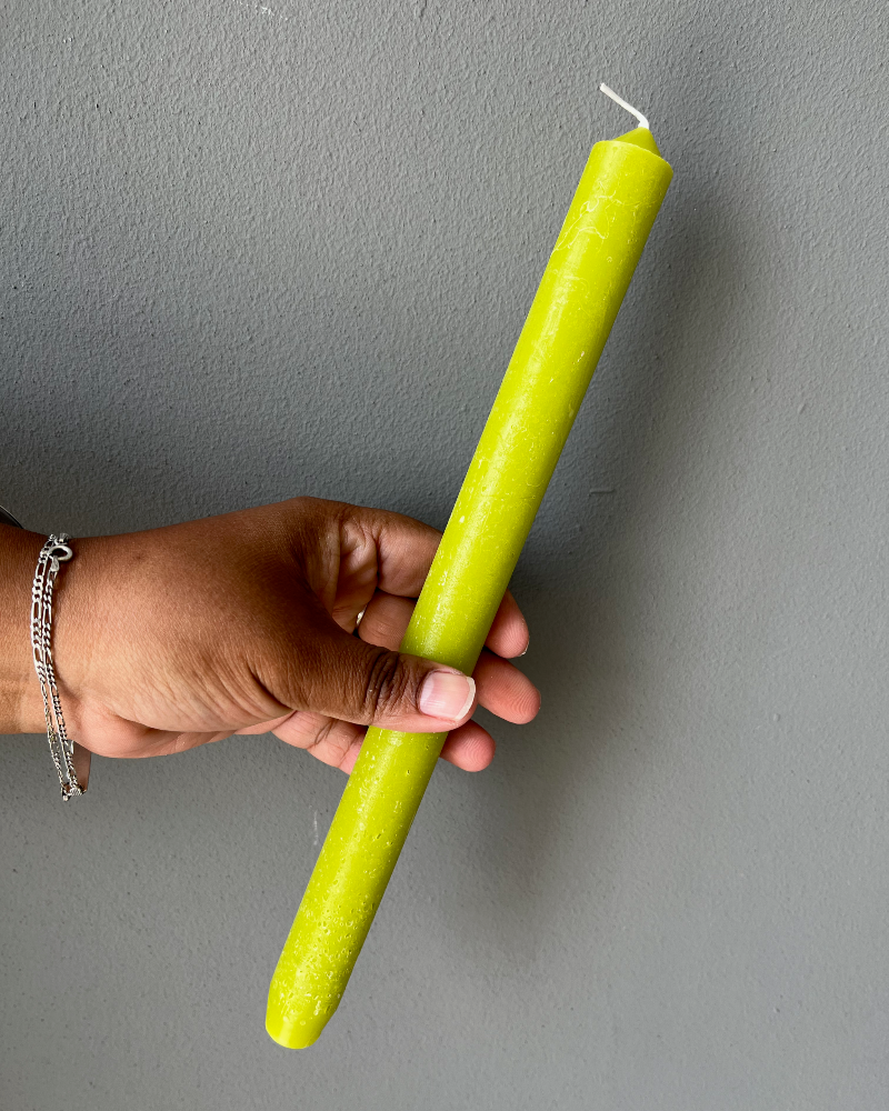 Lisa-rustic-dinner-candle-29cm-lime