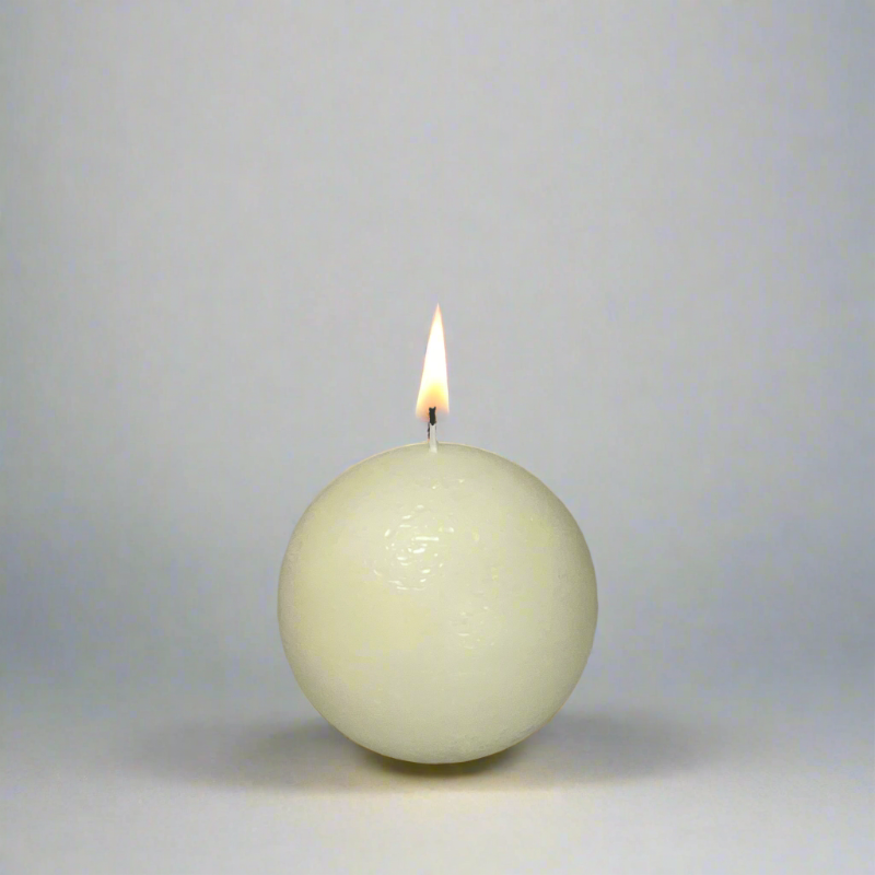 Rustic-ball-candle-Ivory-8cm