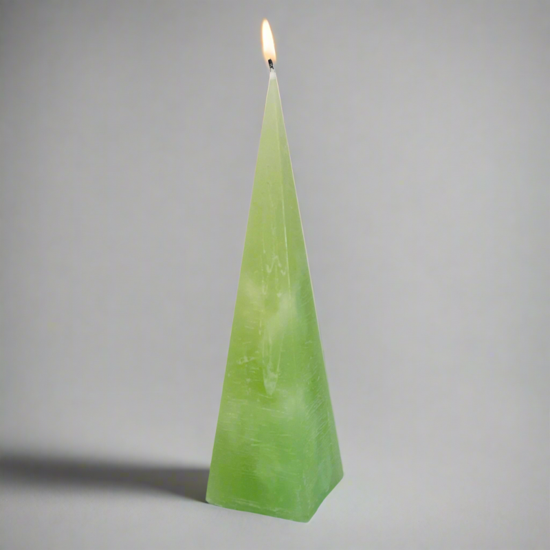 Rustic-pyramid-candle-Spring-green
