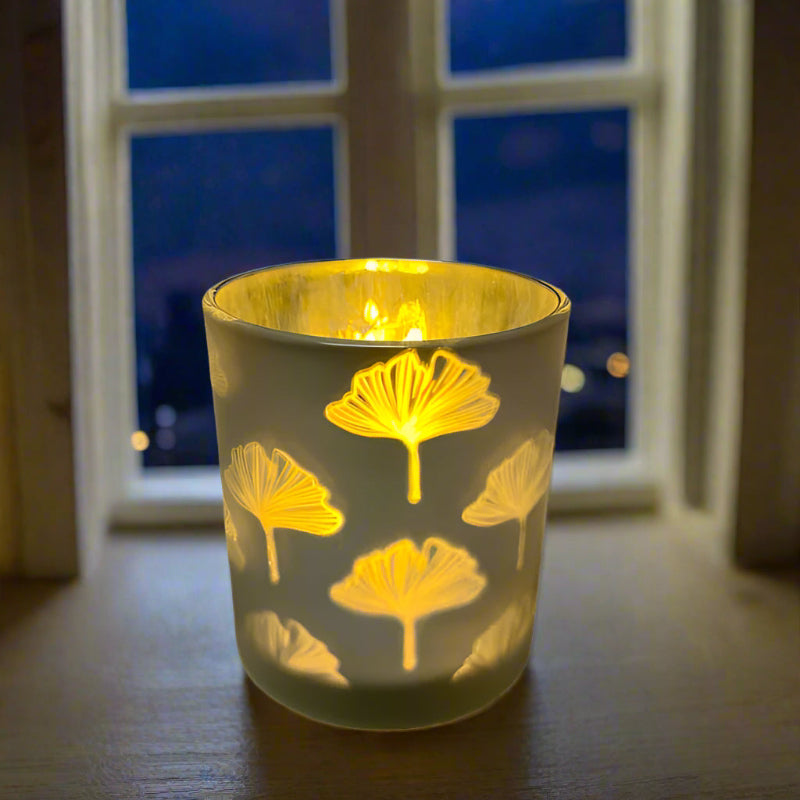 glassholder-ginkgo-white-silver-with tealight