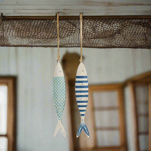 hanger-fish-metal-2designs