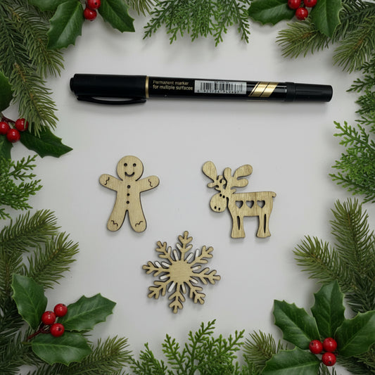 Wooden Scatter Decoration 24pcs