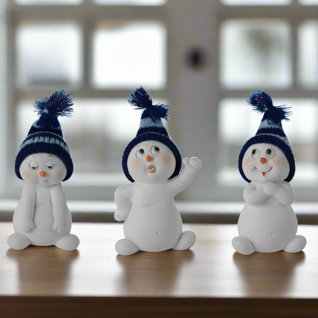 3 snowmen figurines with blue beanie